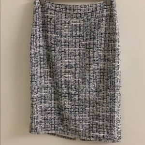 Ann taylor boucle pencil skirt size 0